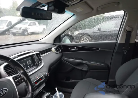 2019 Kia Sorento 2.4L Lx из США, поврежденный, VIN 5XYPGDA3XKG575357